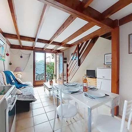 La Coralline-4 By Interhome * Vaux-sur-Mer